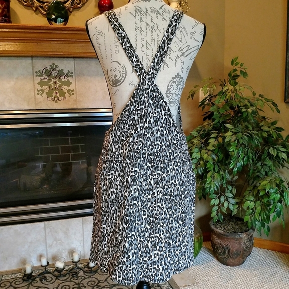 Leopard Print Bib Dress NWT! - Picture 4 of 16